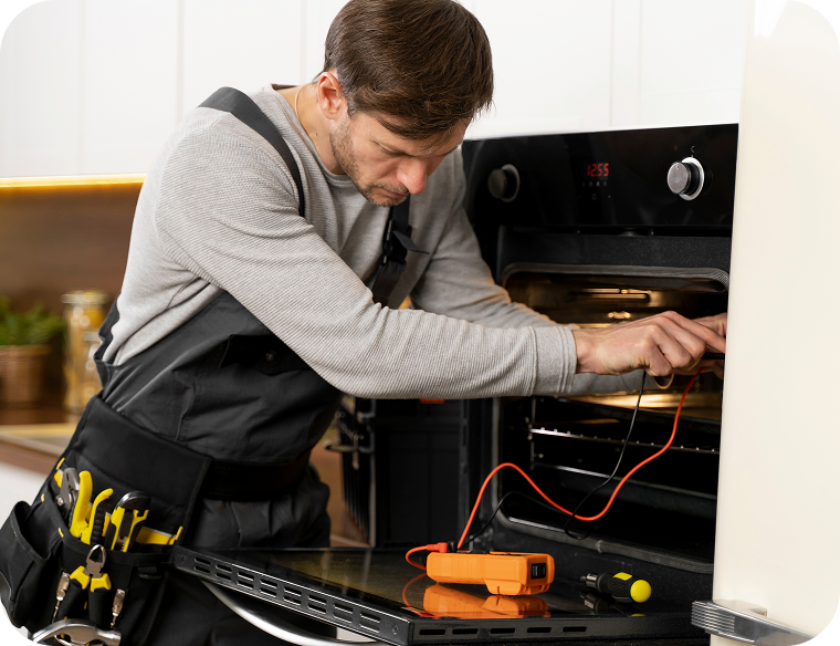 service-maintenance-worker-repairing